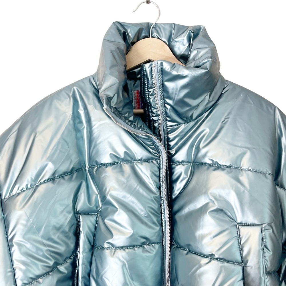 Urban Outfitters UO Taryn Metallic Icy Blue Cropped Puffer Jacket - Picture 9 of 14